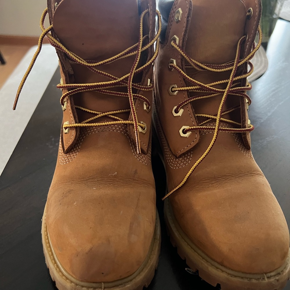 Timberlands Classic Leather Boot Womens Size 8